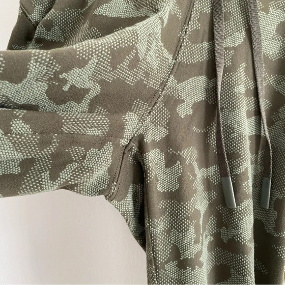 LULULEMON Ready to Rulu Jogger 29" Heritage Camo Dark Olive Green  Twill Size 2 - Picture 10 of 16